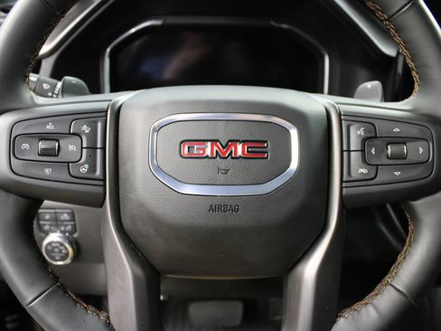 Used 2025 GMC Sierra 1500 AT4 w/ Technology Package AWD/4WD image 68