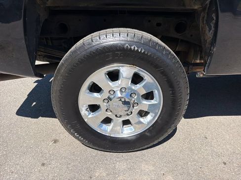 Used 2013 GMC Sierra 2500 SLE w/ SLE Preferred Package AWD/4WD image 28
