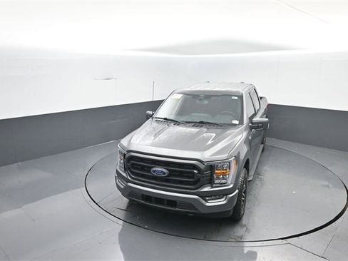 Certified 2022 Ford F150 XLT w/ Equipment Group 302A High image 19