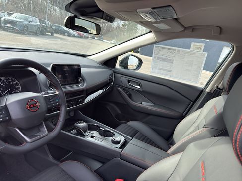 New 2026 Nissan Rogue SV image 25