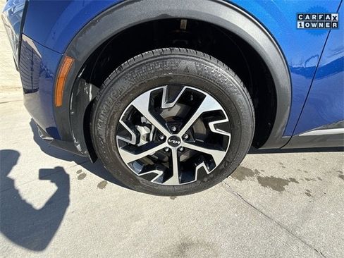 Used 2023 Kia Sportage EX image 10