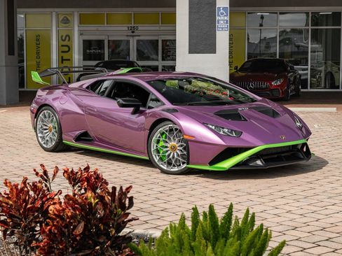 Used 2023 Lamborghini Huracan STO image 20
