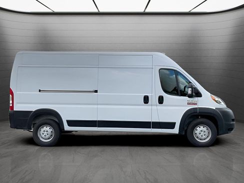 Used 2022 RAM ProMaster 2500 FWD image 8