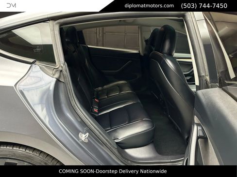 Used 2023 Tesla Model 3 Performance image 22