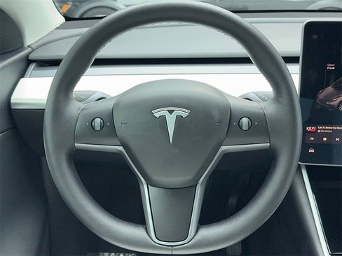 Used 2021 Tesla Model Y 2WD image 18