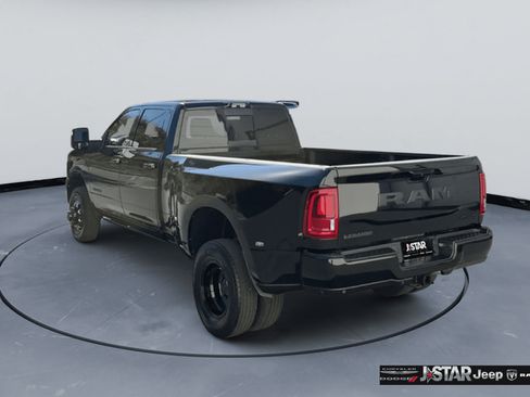 New 2026 RAM 3500 Laramie AWD/4WD image 7