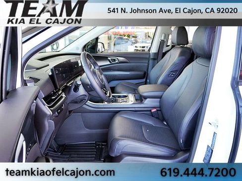 Certified 2025 Kia Carnival SX Prestige FWD image 14