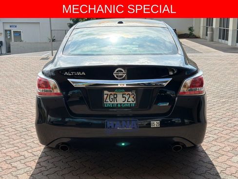 Used 2014 Nissan Altima 2.5 S w/ Display Audio Package image 4