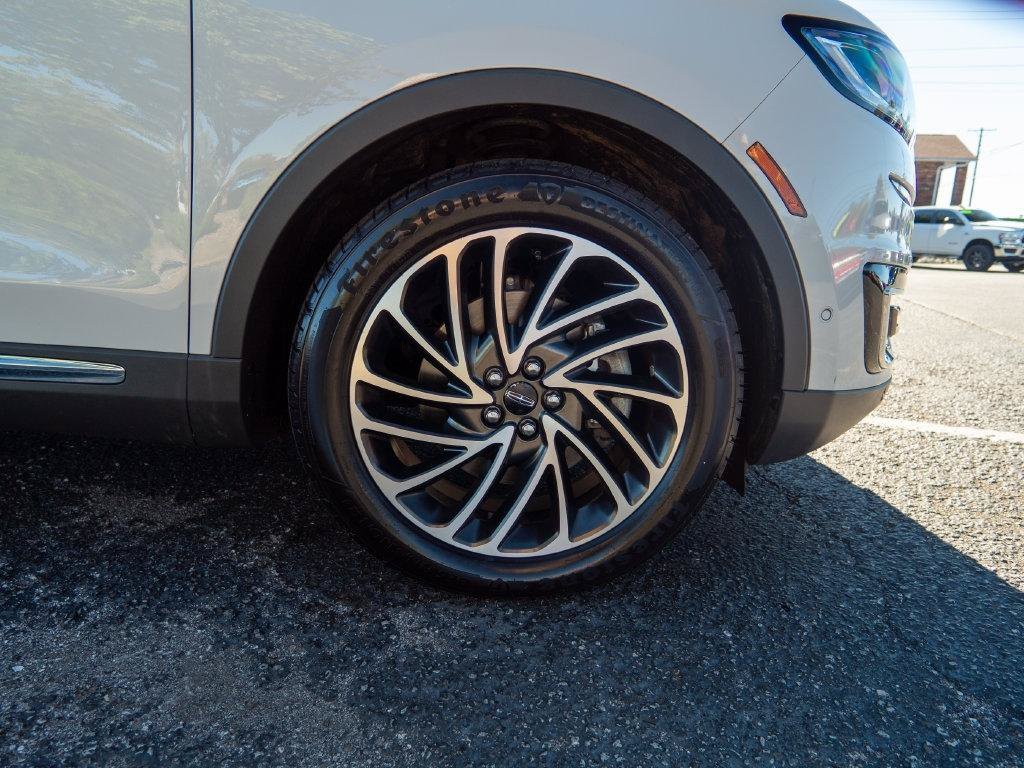 Used 2020 Lincoln Nautilus Reserve FWD image 13