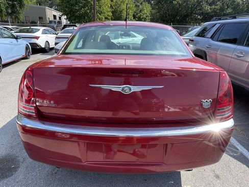 Used 2008 Chrysler 300 C w/ Navigation & Sound Group II RWD image 6
