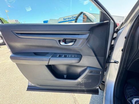 Used 2024 Honda CR-V LX image 19