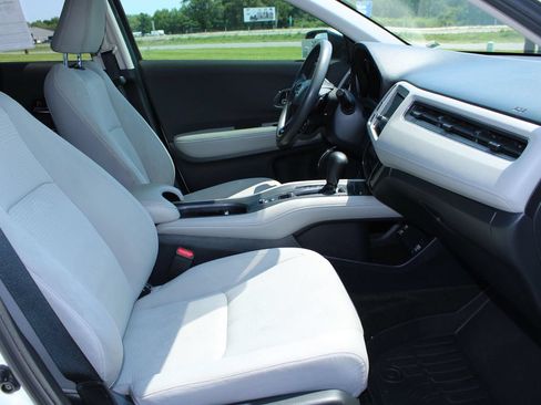 Used 2022 Honda HR-V EX image 28