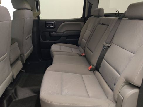Used 2018 Chevrolet Silverado 1500 W/T RWD image 18