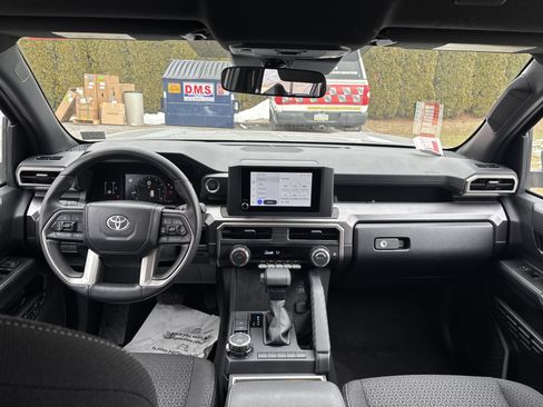 Used 2025 Toyota 4Runner SR5 image 15