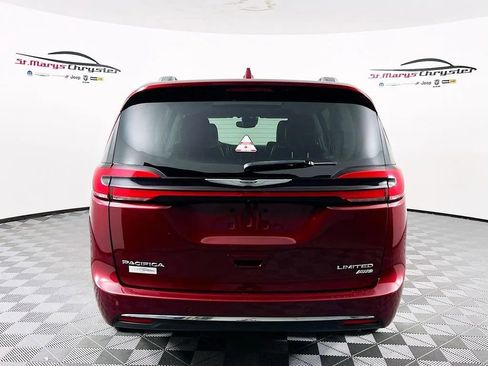 Used 2021 Chrysler Pacifica Limited image 7