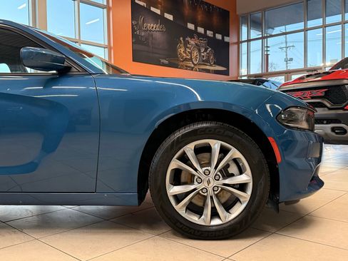 Used 2022 Dodge Charger SXT w/ Navigation & Travel Group image 7