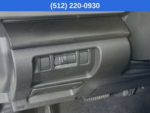 Used 2024 Subaru Crosstrek 2.5i Limited w/ Crosstrek Mirror Package AWD/4WD image 11