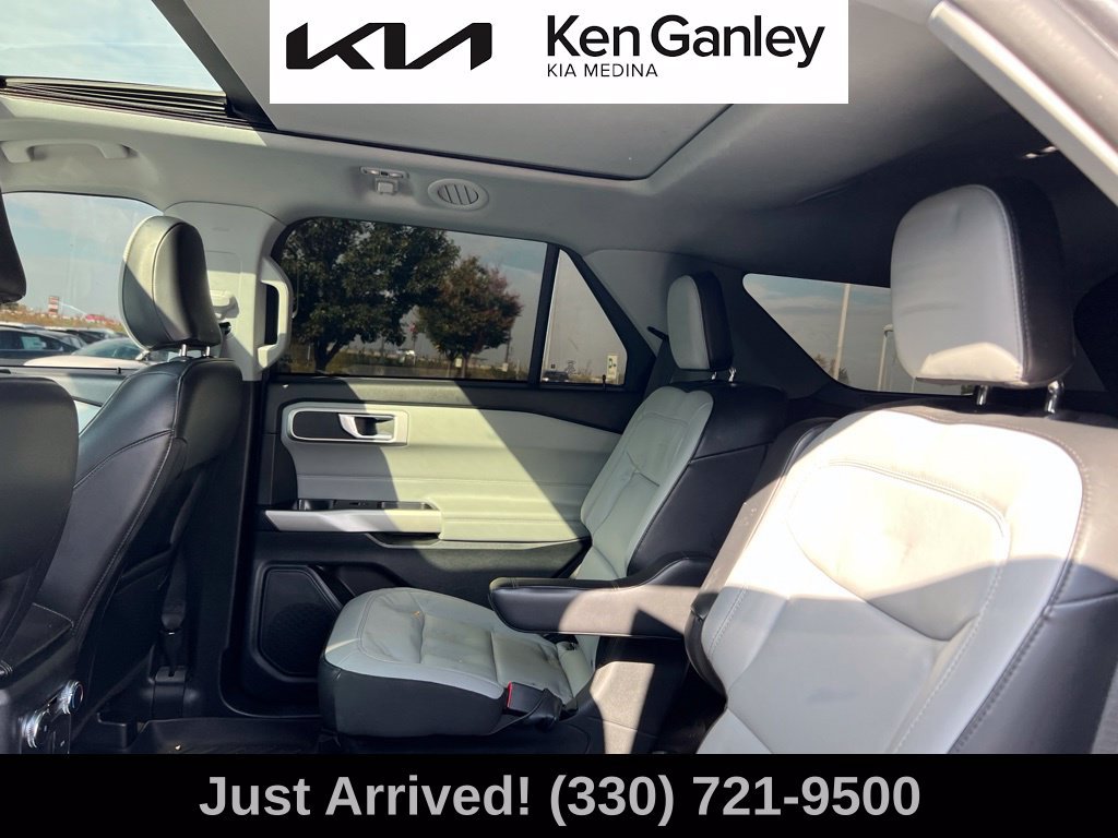 Used 2021 Ford Explorer XLT w/ Equipment Group 202A AWD/4WD image 10