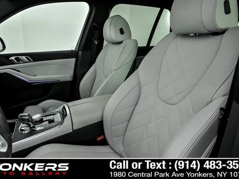 Used 2023 BMW X5 xDrive40i w/ Premium Package image 14