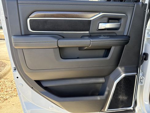 Used 2024 RAM 3500 Laramie w/ Towing Technology Group image 25