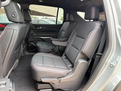 New 2026 Chevrolet Traverse Z71 w/ Enhanced Driving Package AWD/4WD image 11