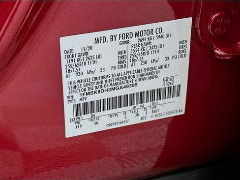 Used 2021 Ford Explorer XLT w/ Equipment Group 202A AWD/4WD image 32