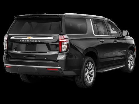 Used 2024 Chevrolet Suburban LT image 2