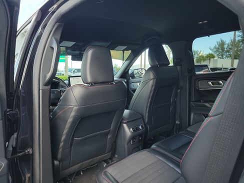 Used 2025 Ford Explorer ST-Line w/ Premium Package RWD image 14