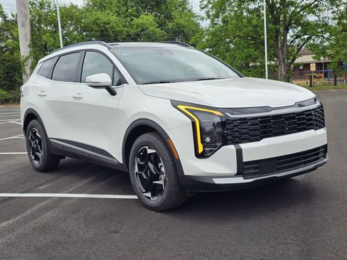 New 2026 Kia Sportage EX AWD/4WD image 5