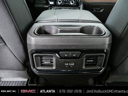 Used 2024 GMC Sierra 1500 AT4 w/ Technology Package AWD/4WD image 19