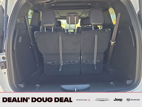 New 2026 Chrysler Pacifica Limited AWD/4WD image 23