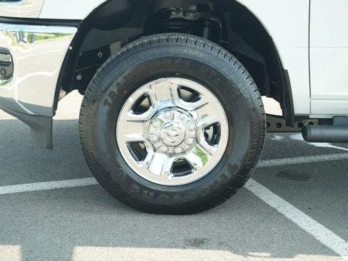 New 2026 RAM 2500 Tradesman AWD/4WD image 9