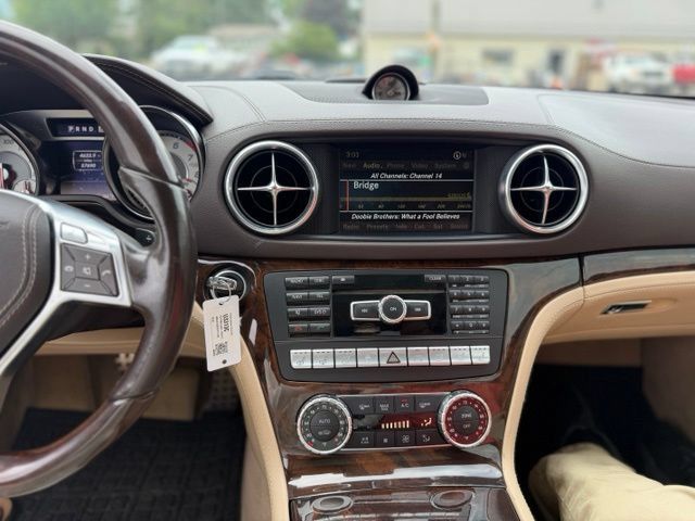 Used 2013 Mercedes-Benz SL 550 image 51