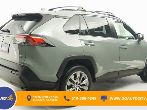 Used 2023 Toyota RAV4 XLE Premium FWD image 6