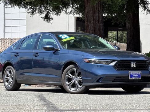 Used 2024 Honda Accord EX image 2