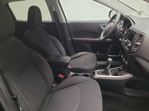 Used 2018 Jeep Compass Sport AWD/4WD image 21