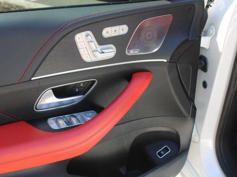 Used 2024 Mercedes-Benz GLE 53 AMG 4MATIC image 18