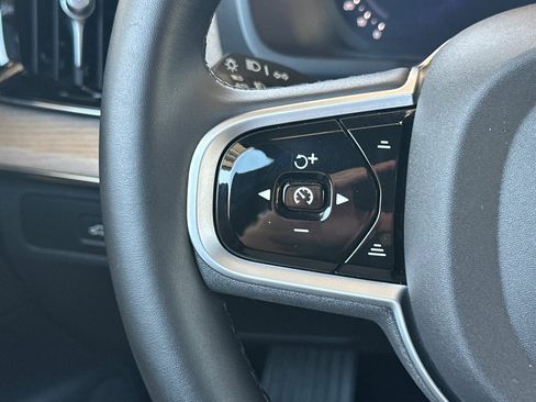 Certified 2026 Volvo XC90 B6 Plus AWD/4WD image 29
