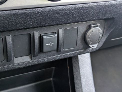 Used 2020 Toyota Tacoma SR w/ SR Convenience Package image 20