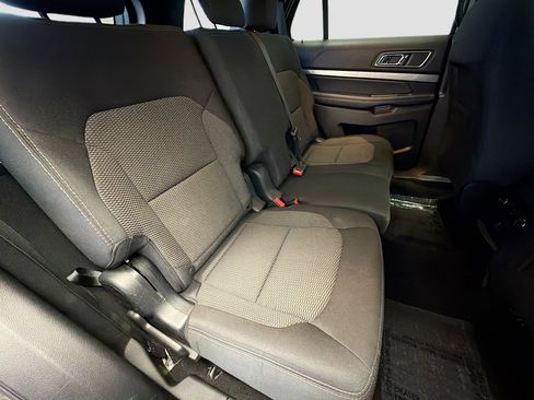 Used 2019 Ford Explorer XLT w/ Equipment Group 201A image 14