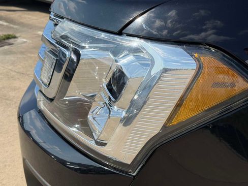 Used 2020 Ford Expedition XLT w/ Equipment Group 202A image 10