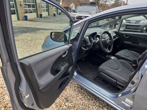 Used 2011 Honda Fit image 12
