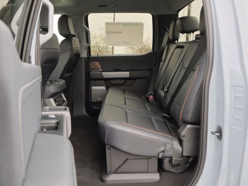 New 2026 Ford F450 Lariat w/ Chrome Package image 28