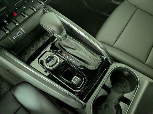 New 2026 GMC Canyon Elevation w/ Convenience Package image 24