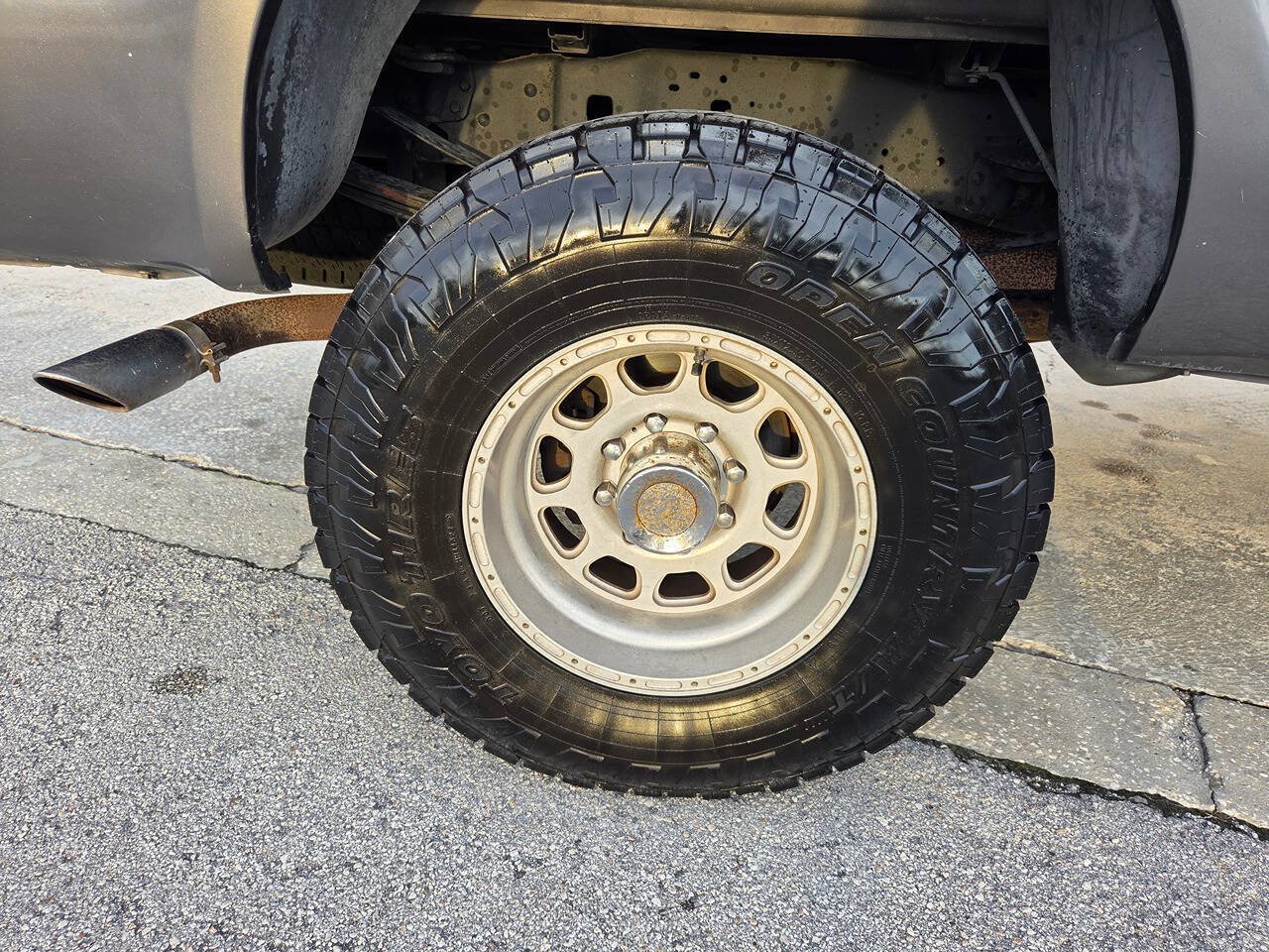 Used 2003 Ford F250 XLT AWD/4WD image 15