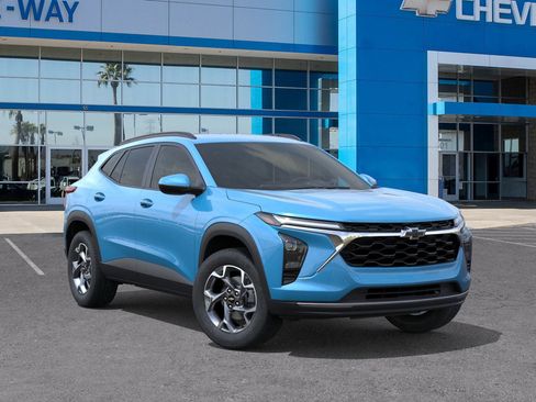 New 2026 Chevrolet Trax LT w/ Driver Confidence Package image 7