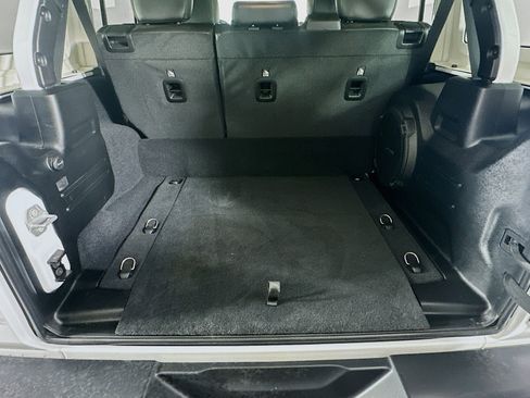 Used 2023 Jeep Wrangler Sahara w/ Cold Weather Group image 28