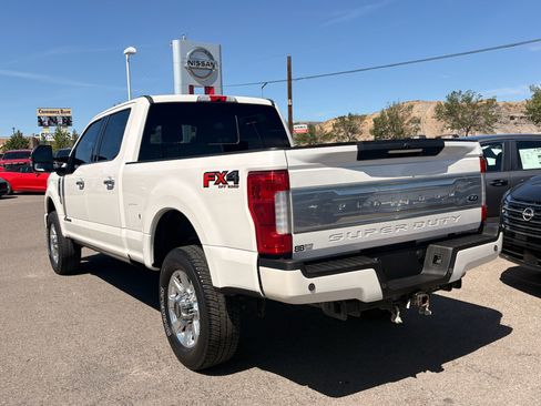 Used 2019 Ford F350 Platinum w/ Platinum Ultimate Package AWD/4WD image 3