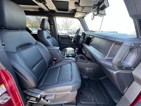 New 2025 Ford Bronco Badlands image 22