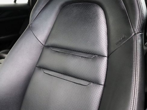Used 2018 Porsche Panamera 4 AWD/4WD image 29